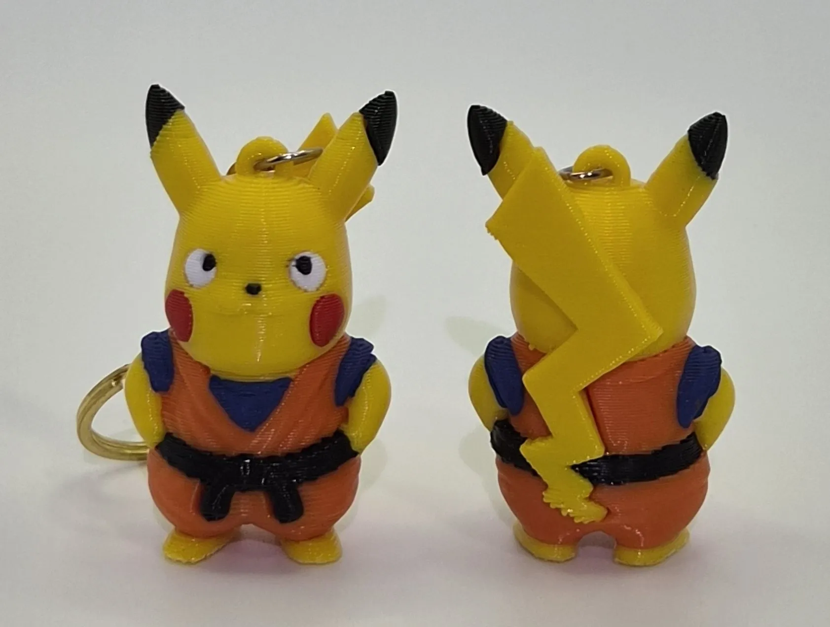 Llavero Pikachu Goku
